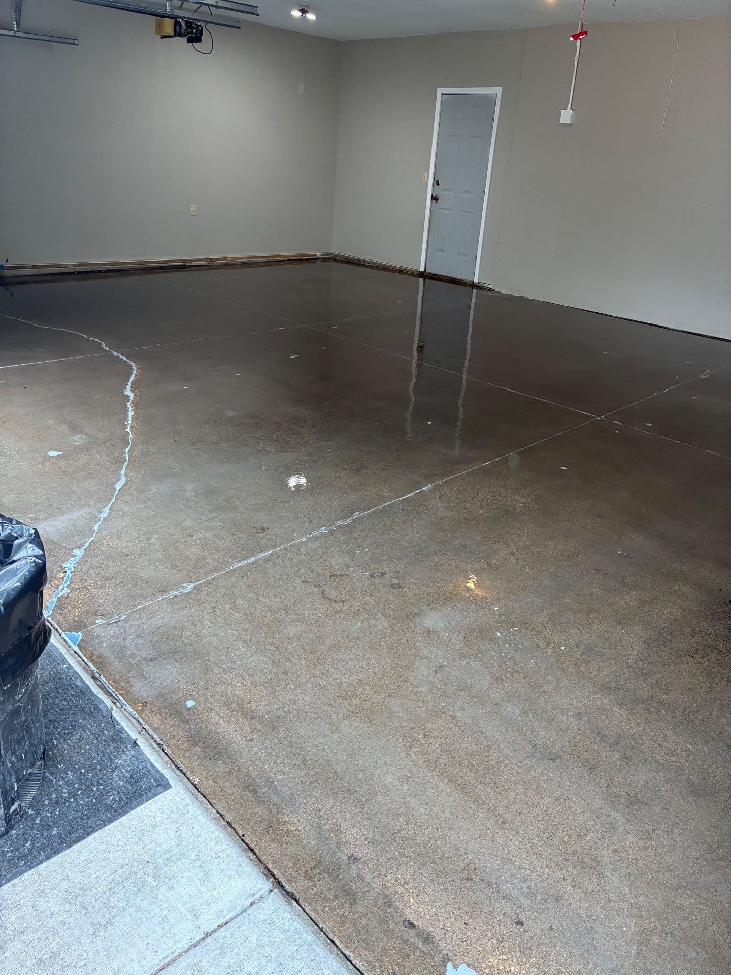 Gallery photos for Durable Flaked Epoxy Garage Floor Transformations: Image #1